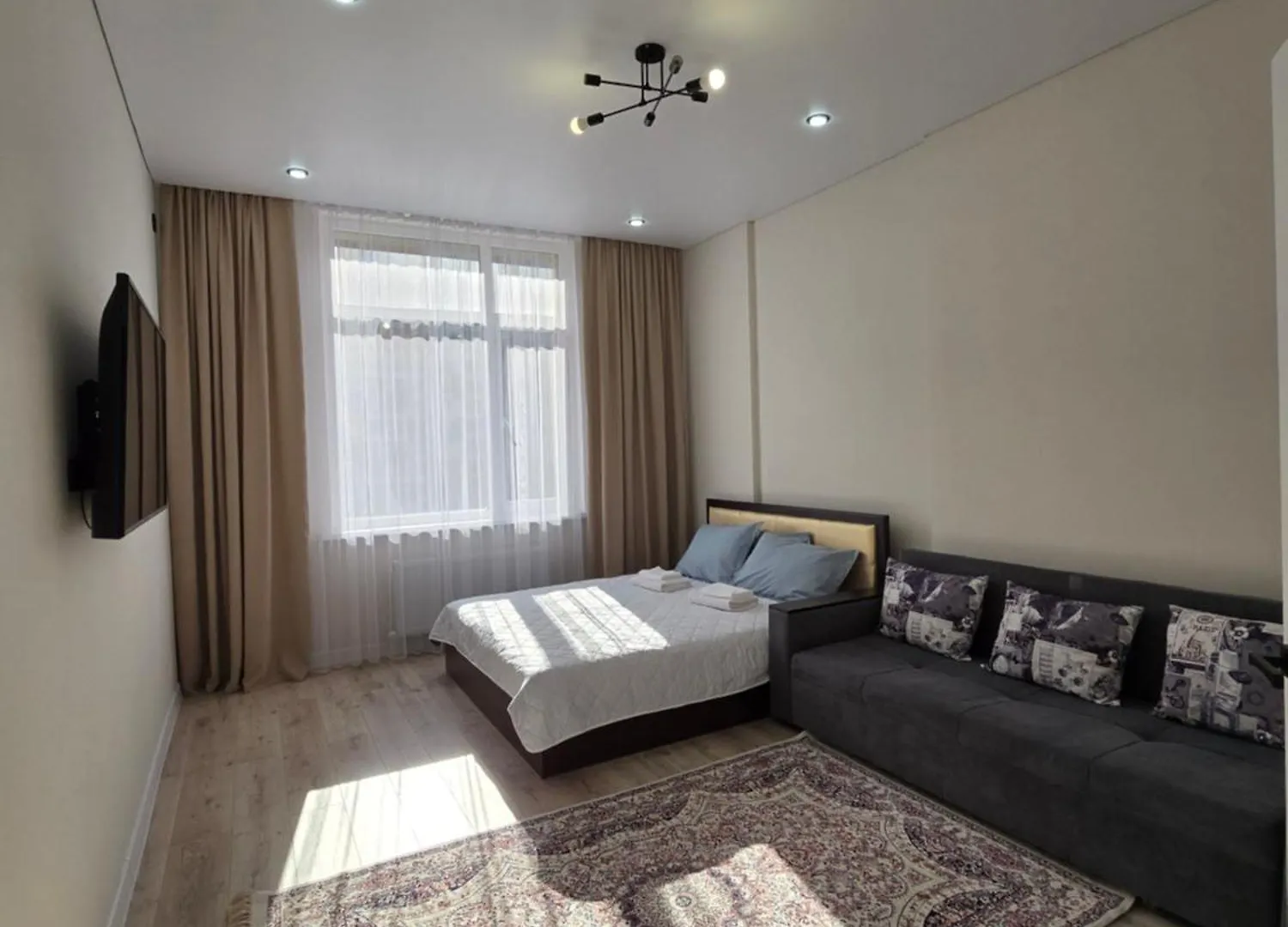 Чистая, Уютная Квартира В Центре Apartment Nur-Sultan